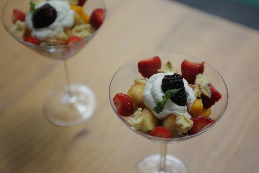 Receita de Pavê de Panetone com Frutas Na Taça | Como fazer em vídeo | GA2 - Gourmet a dois Receita de Pavê de Panetone com Frutas Na Taça | Como fazer em vídeo | GA2 - Gourmet a dois