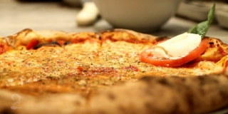 Pizza: Fazendo em Casa